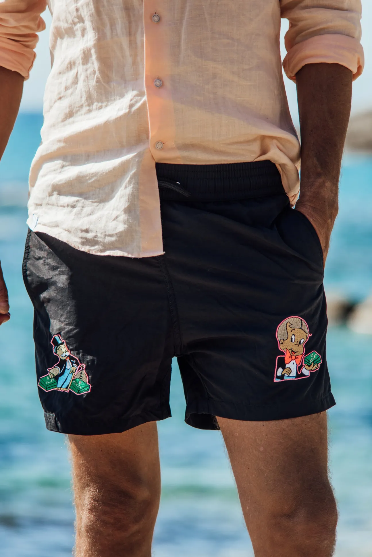 Ermitage Court Roro - Black